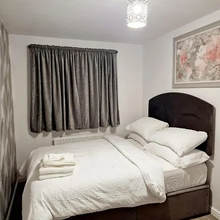 Abode By Jess Luxurious 3 Bedroom House, Wigan , Greater Manchester Exterior photo