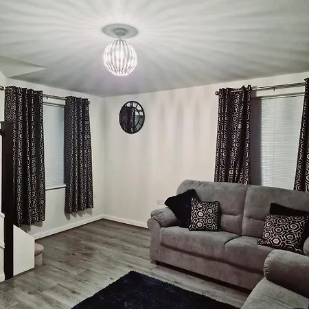 Abode By Jess Luxurious 3 Bedroom House, Wigan , Greater Manchester Exterior photo